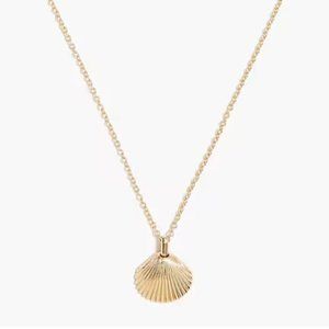NWT J Crew Seashell Pendant Necklace in Gold